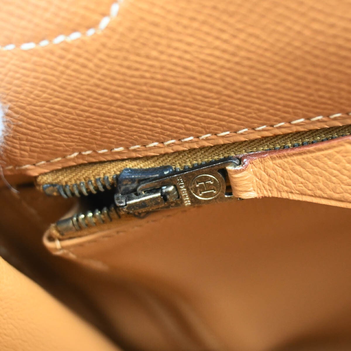 Hermes Kelly Handbag Brown Courchevel with Gold Hardware