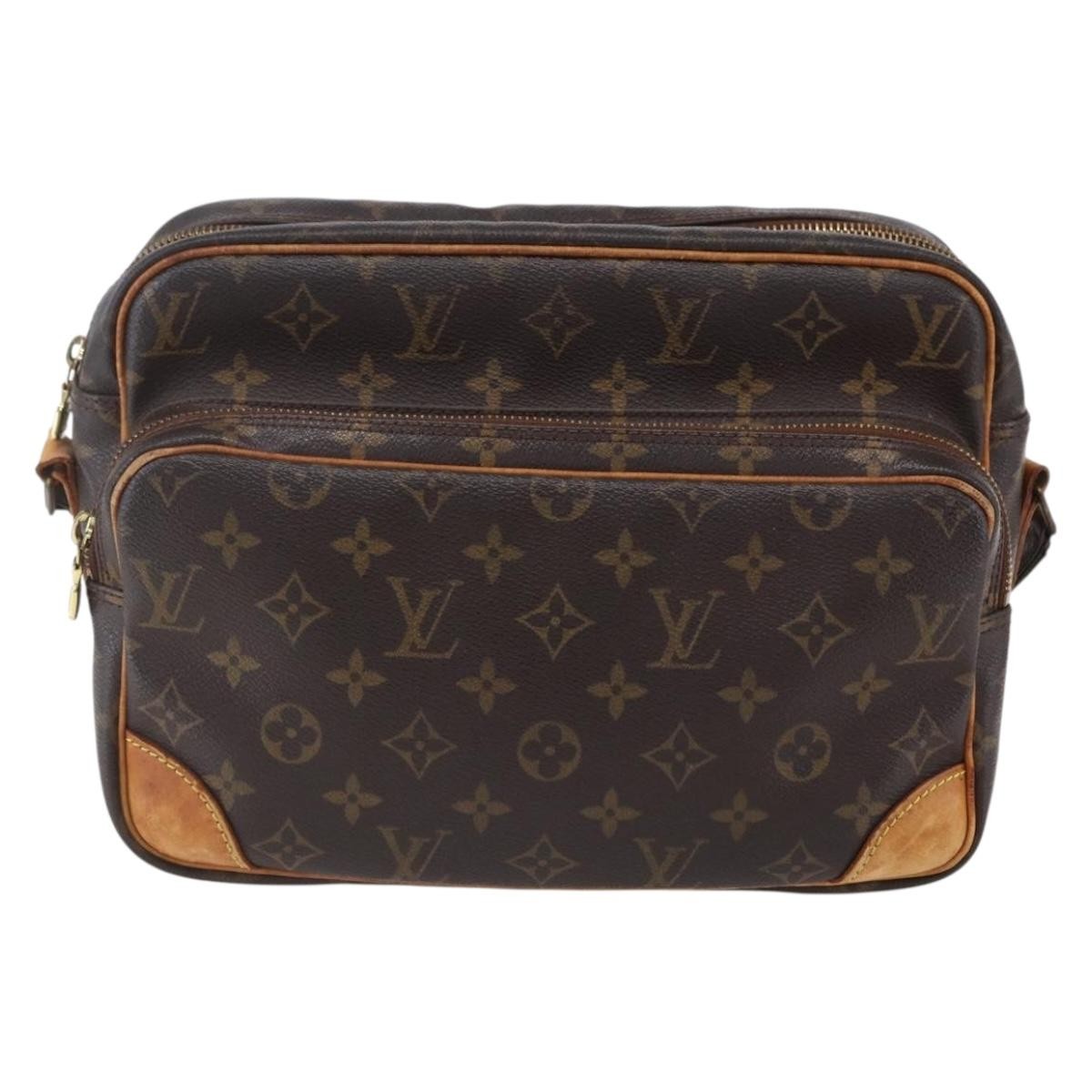 Louis Vuitton Nil Messenger Bag Monogram Canvas