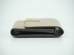 Louis Vuitton Capucines Compact wallet Leather