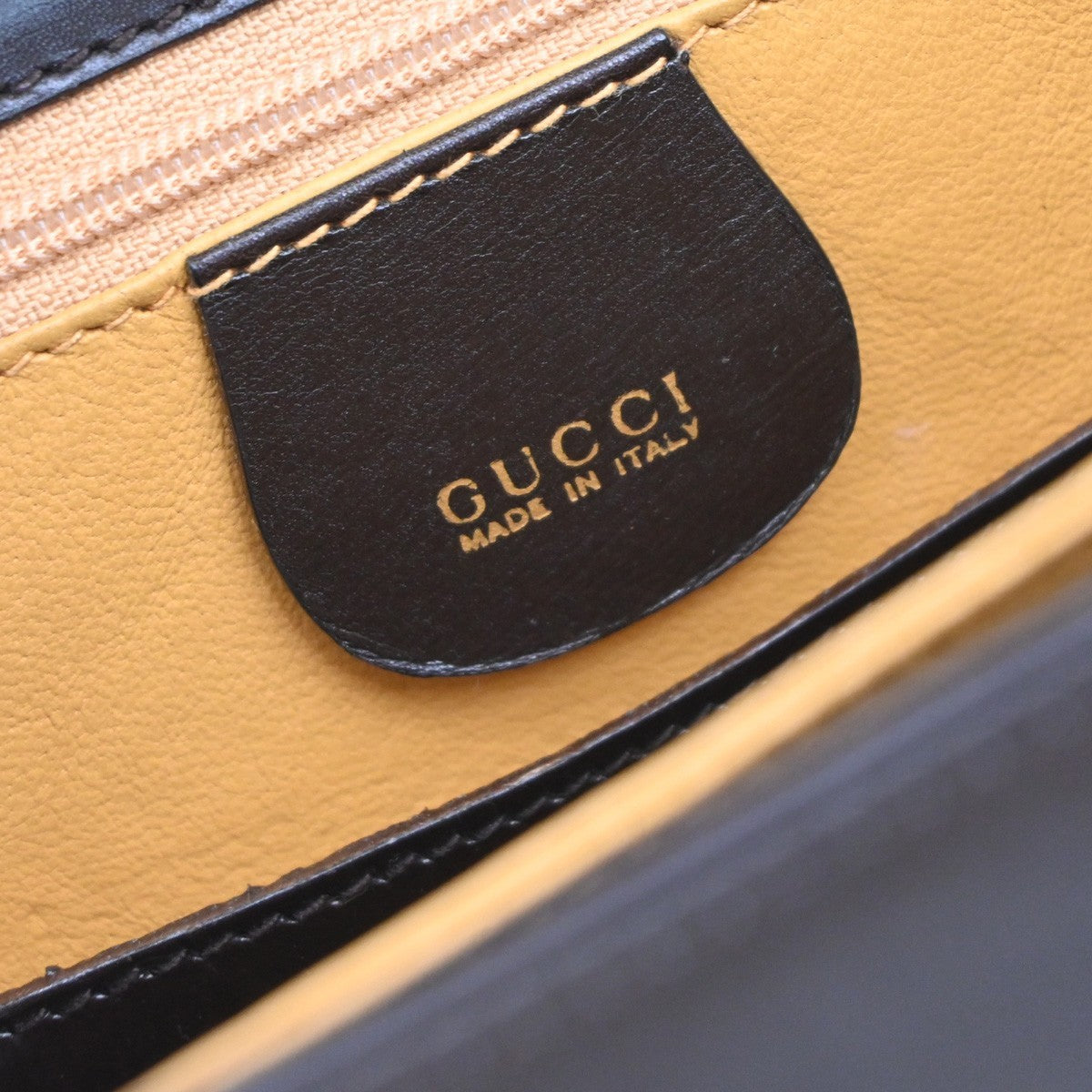 Gucci Vintage Handbag Leather