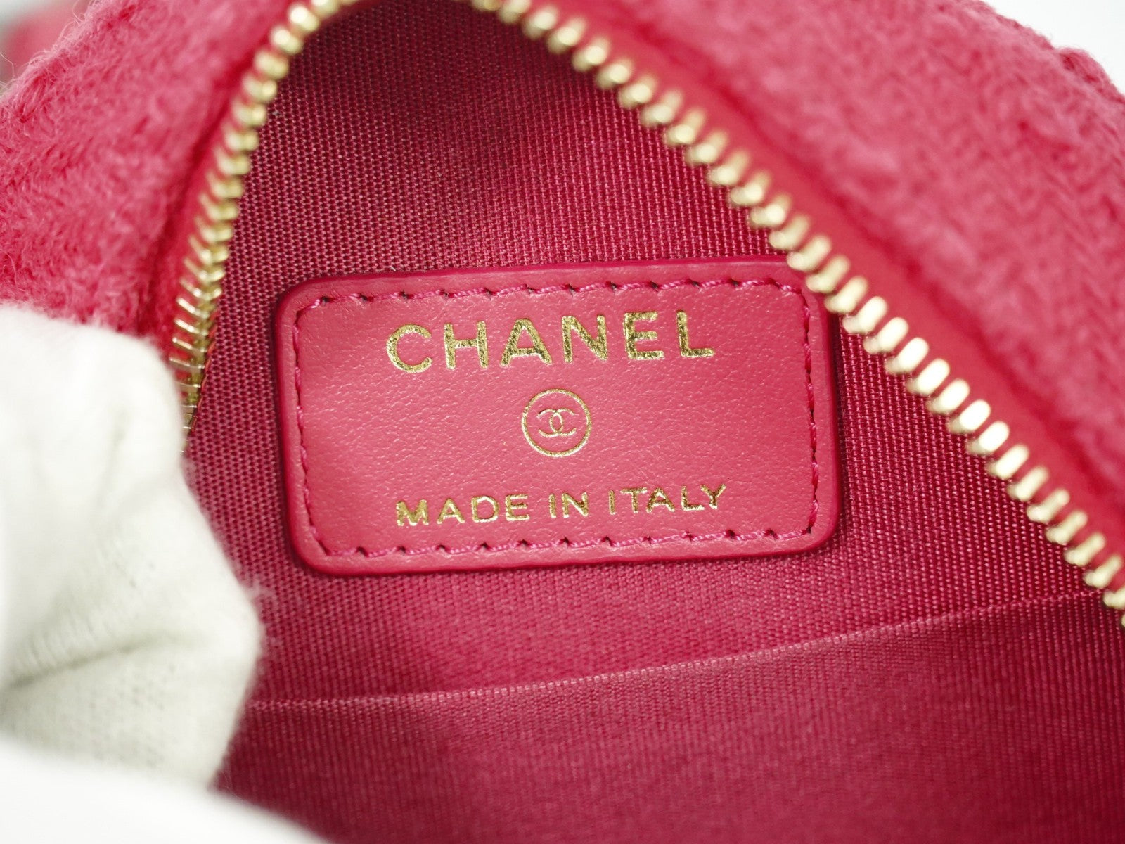 Chanel 19 Round Clutch with Chain Quilted Tweed