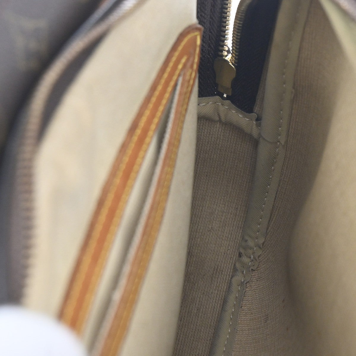 Louis Vuitton Reporter Bag Monogram Canvas