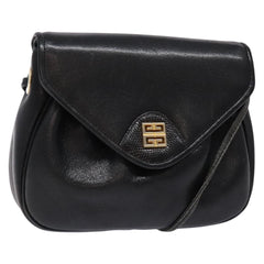 Givenchy Vintage 4G shoulder bag Leather