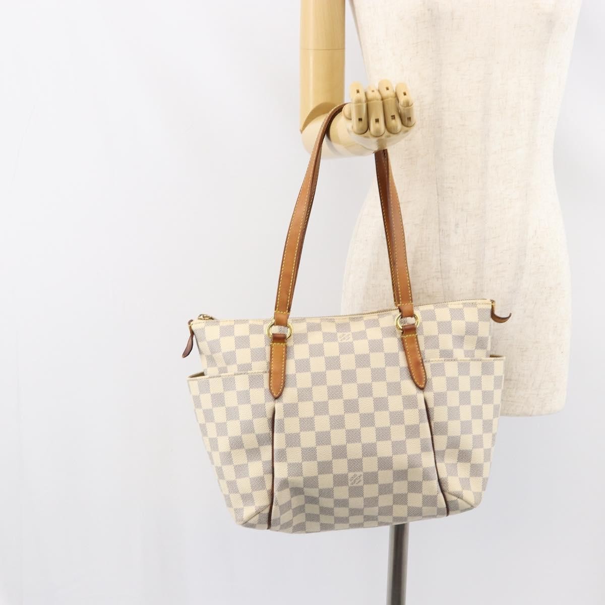 Louis Vuitton Totally Handbag Damier