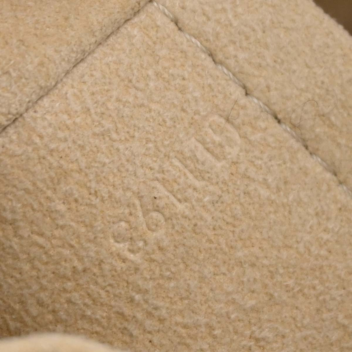 Louis Vuitton Artsy Handbag Damier