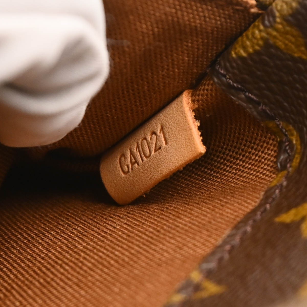 Louis Vuitton Pochette Gange Monogram Canvas