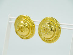 Chanel Vintage Round CC Clip-On Earrings Metal
