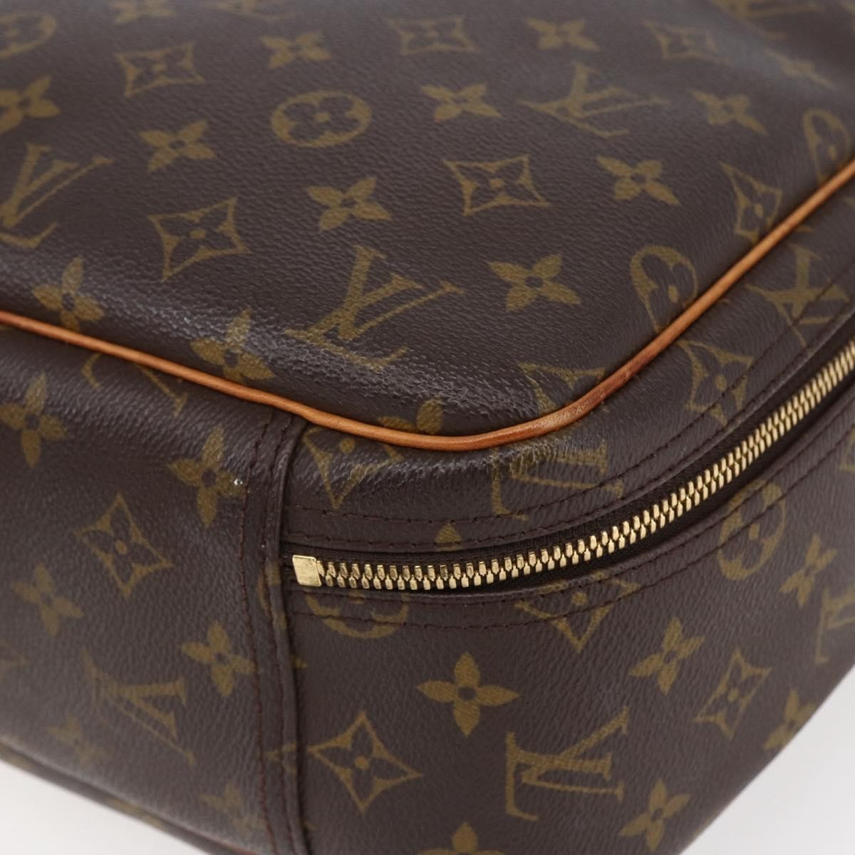 Louis Vuitton Excursion Handbag Monogram Canvas