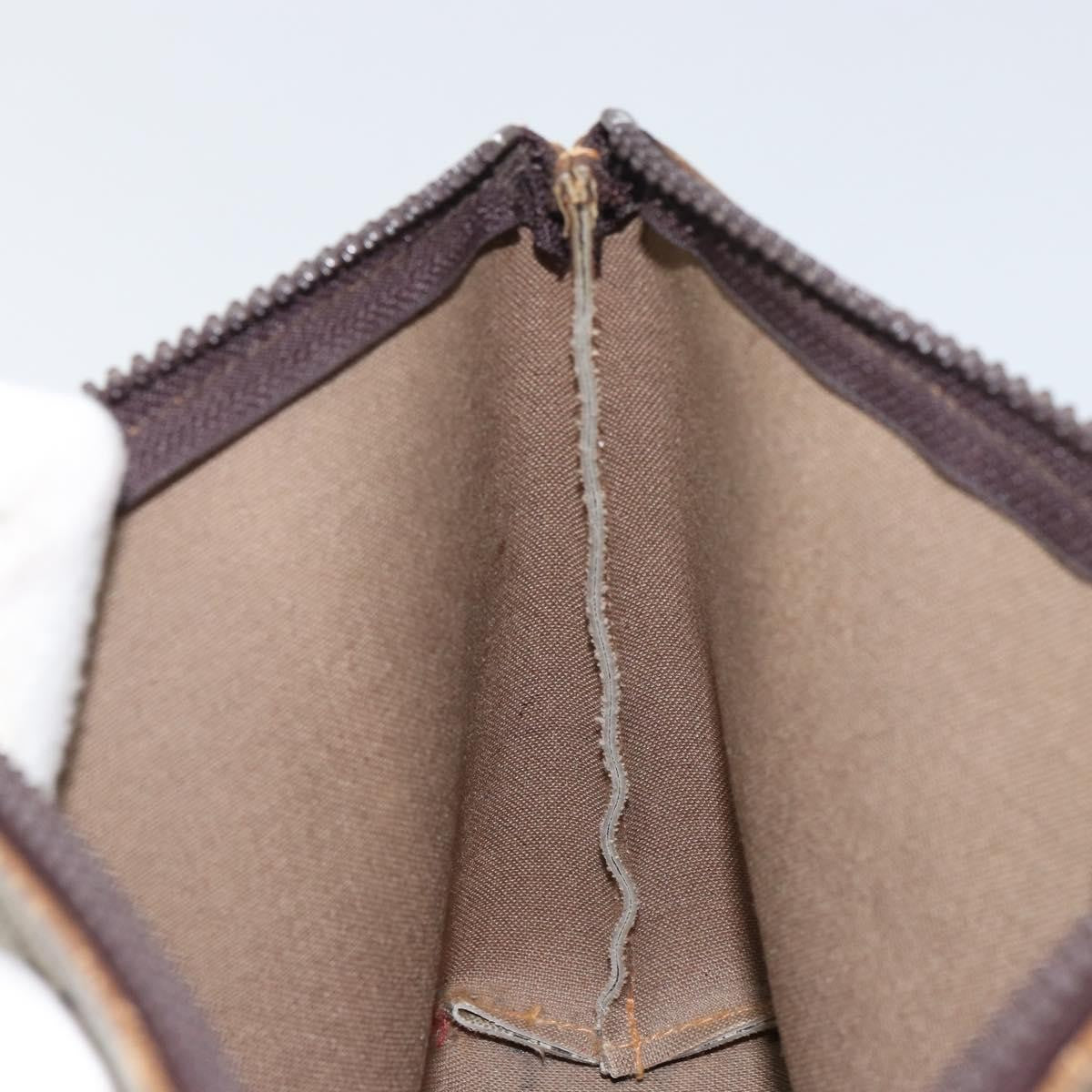 Gucci Zip Pouch GG Canvas