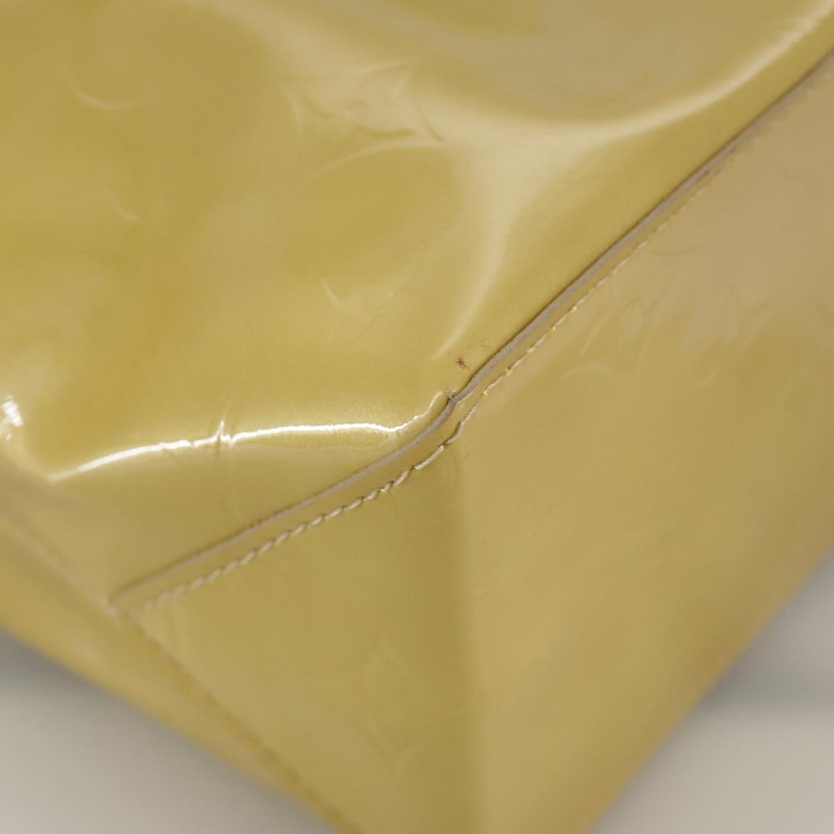 Louis Vuitton Reade Handbag Monogram Vernis