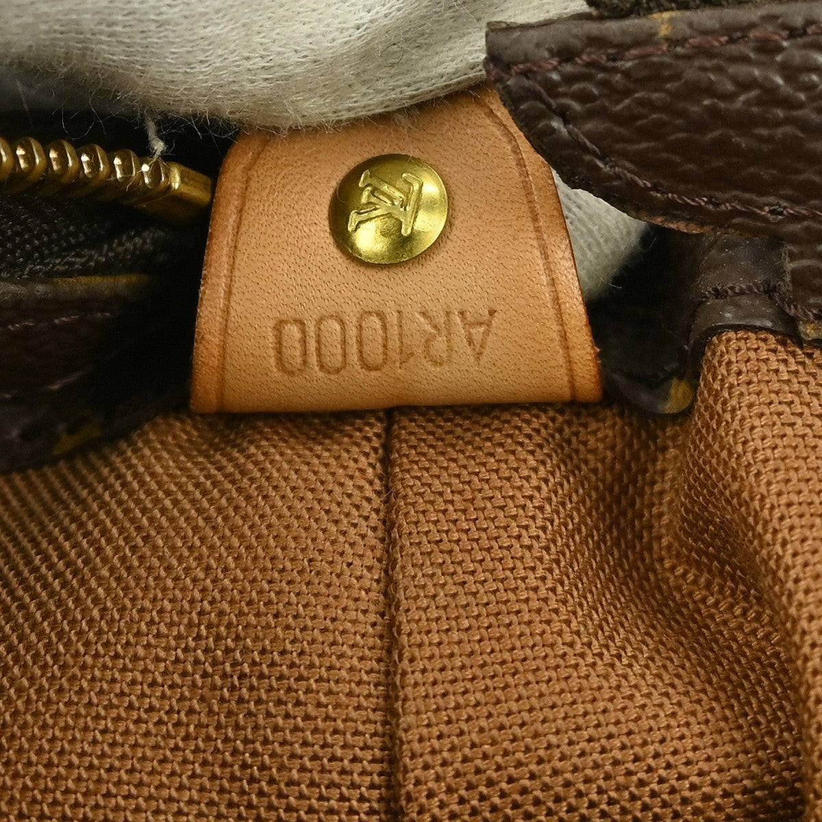 Louis Vuitton Cabas Mezzo Monogram Canvas