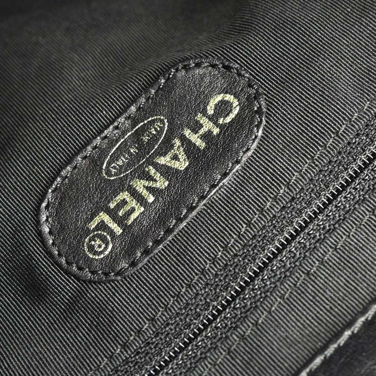 Chanel Vintage CC Resin Chain Tote Leather