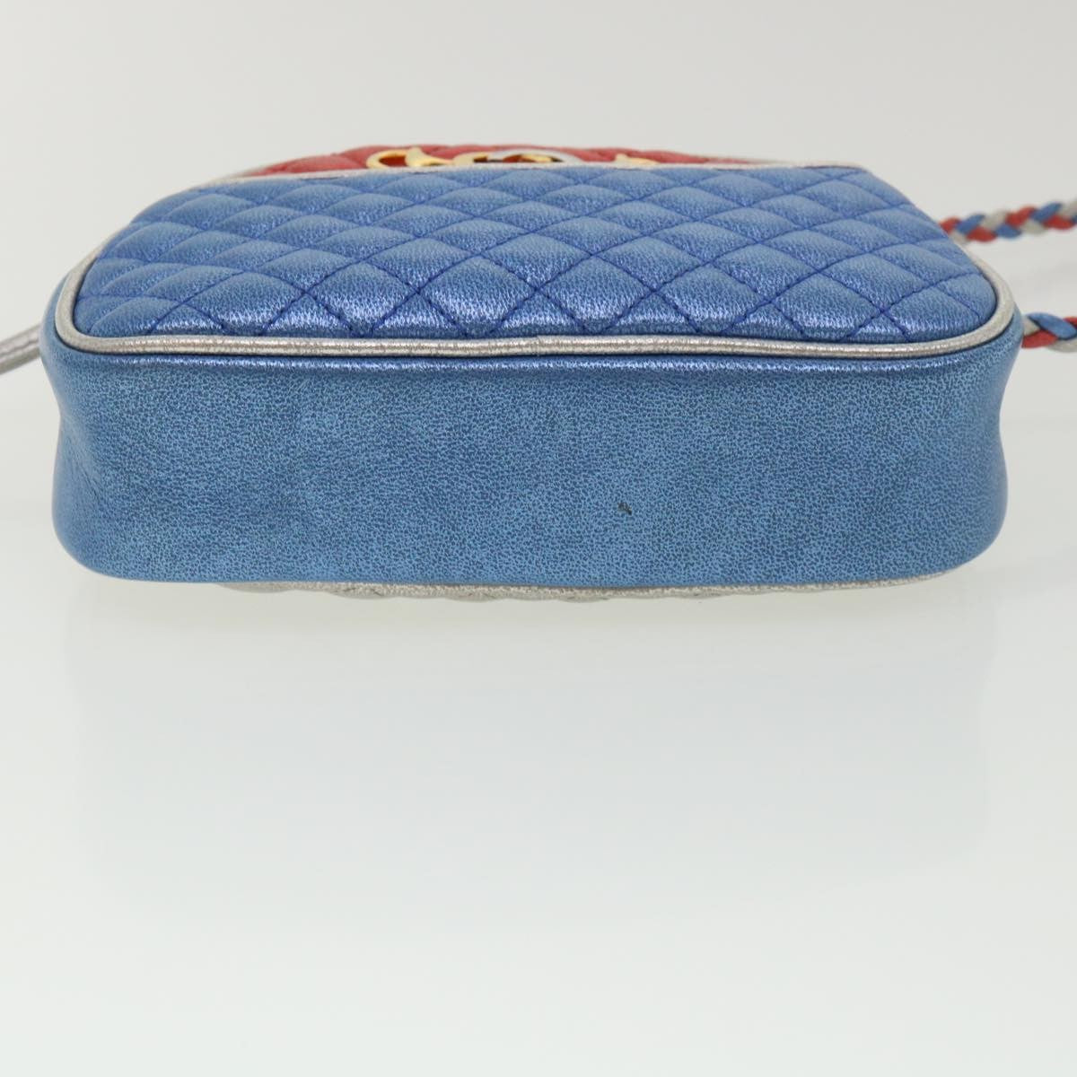 Gucci Trapuntata Camera Shoulder Bag Quilted Laminated Leather