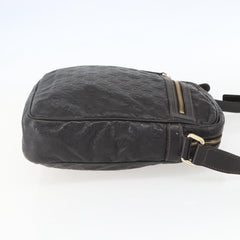 Gucci Front Zip Messenger Guccissima Leather