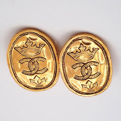 Chanel Vintage CC Crown Oval Plate Clip-On Earrings Metal