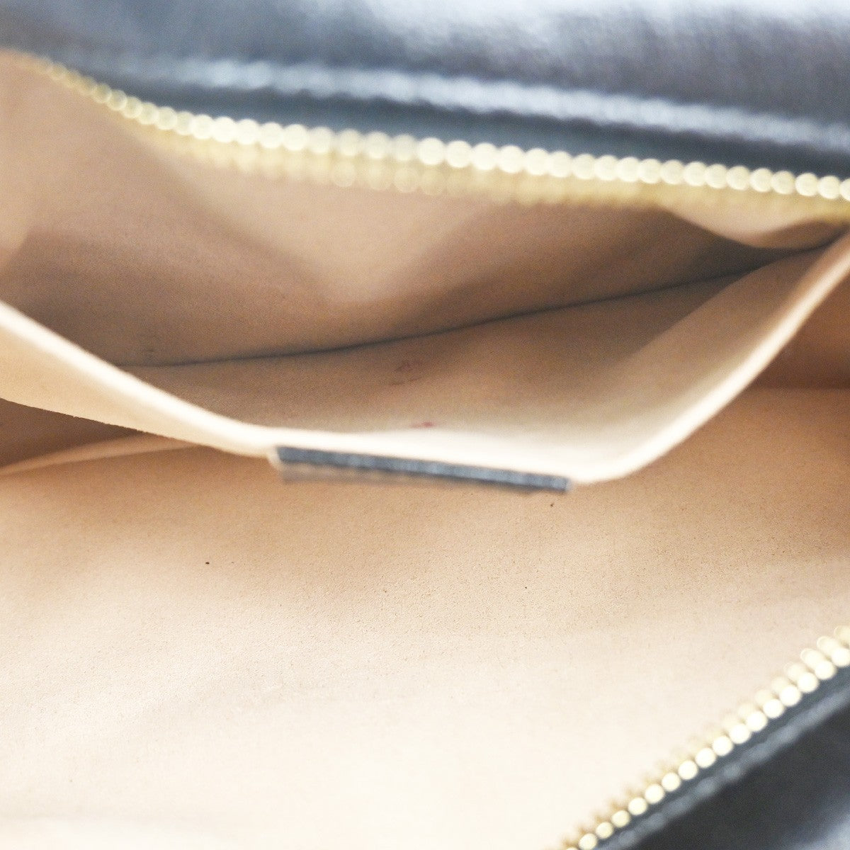 Gucci GG Marmont Shoulder Bag Diagonal Quilted GG Canvas with Leather