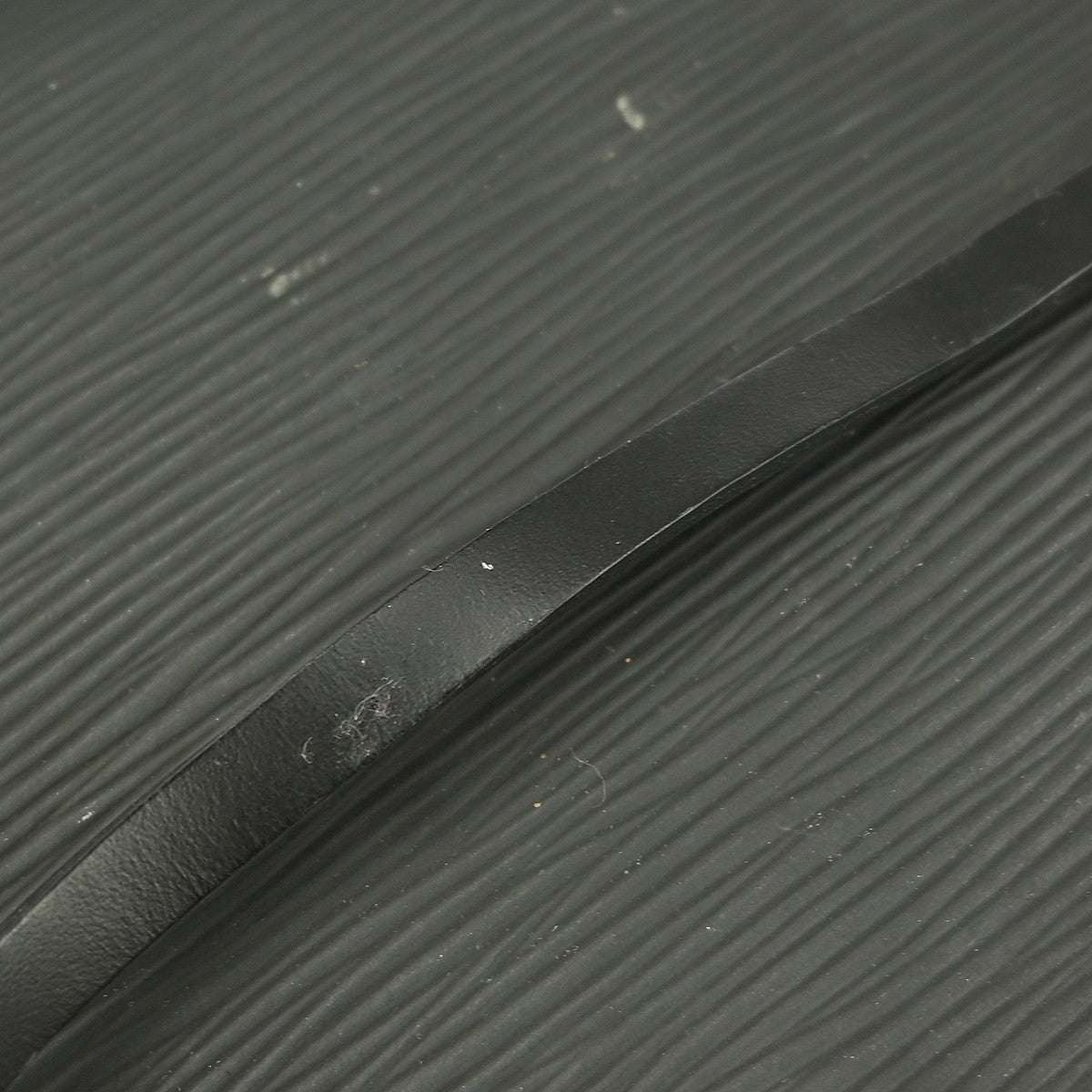 Louis Vuitton Pochette Accessoires Epi Leather