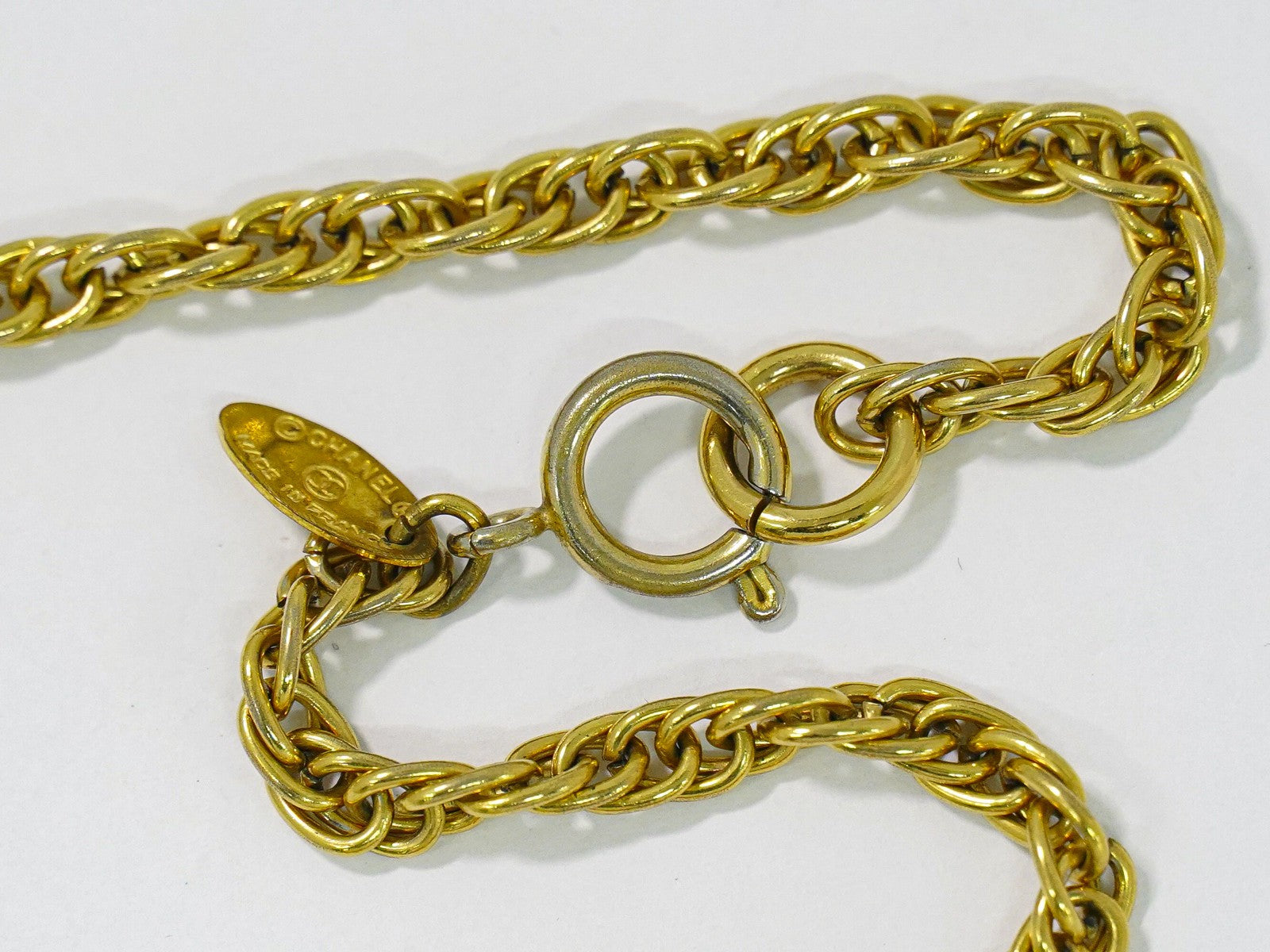 Chanel Vintage Medallion Necklace Metal