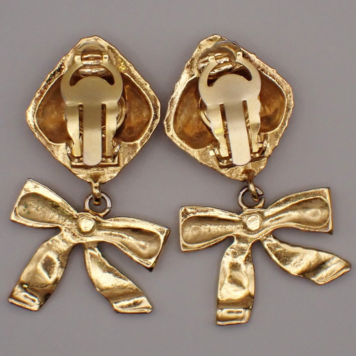 Chanel Vintage Clip On Bow Earrings Metal