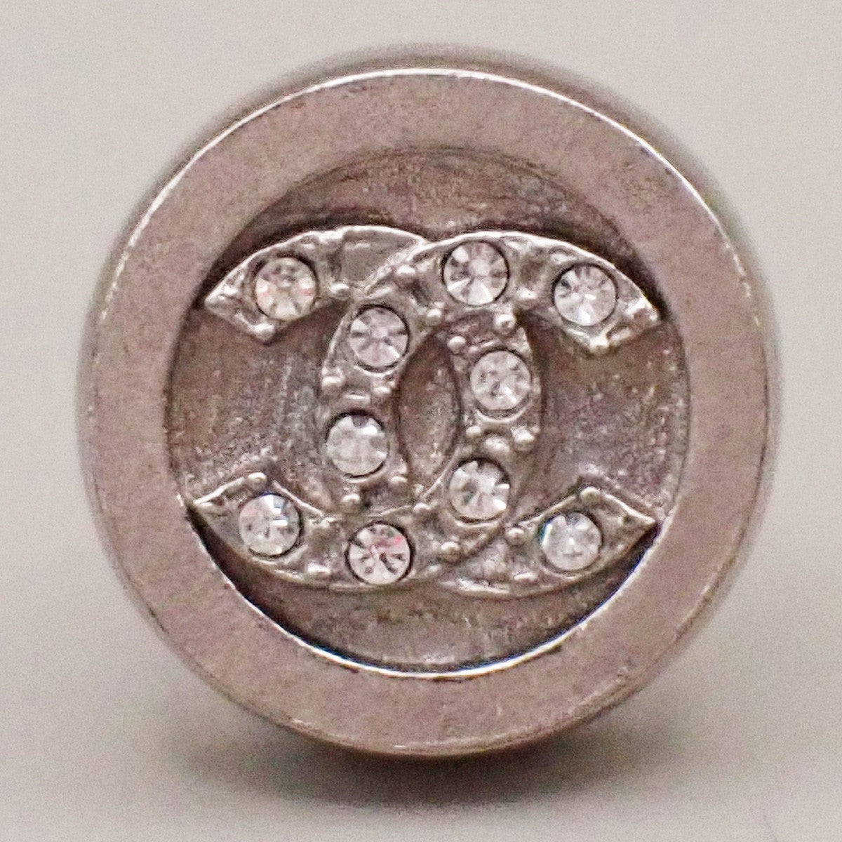 Chanel Vintage Round CC Clip-On Earrings Metal