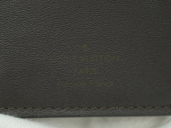 Louis Vuitton Capucines Compact wallet Leather