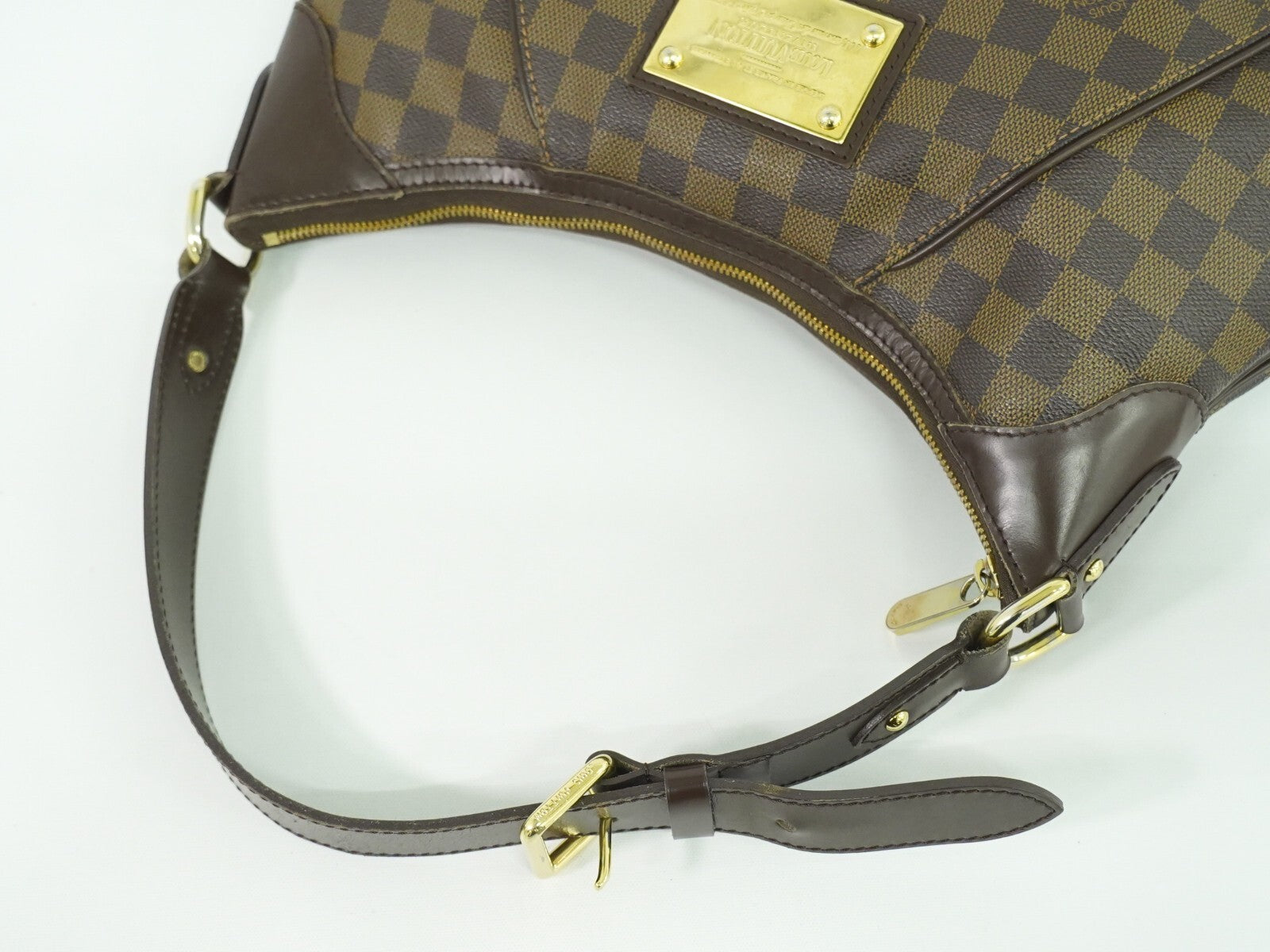 Louis Vuitton Thames Handbag Damier