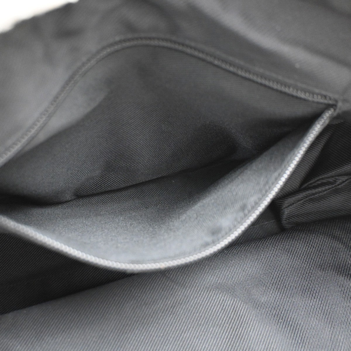 Gucci Web Zip Tote GG Nylon