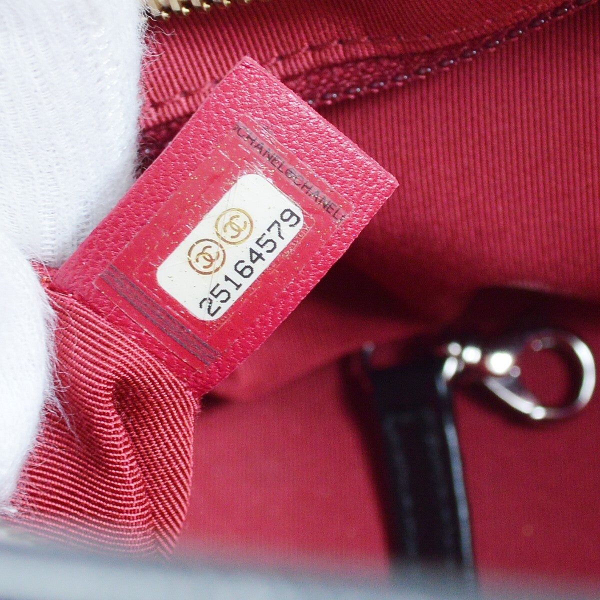 Chanel Bicolor Gabrielle Hobo Quilted Aged Calfskin