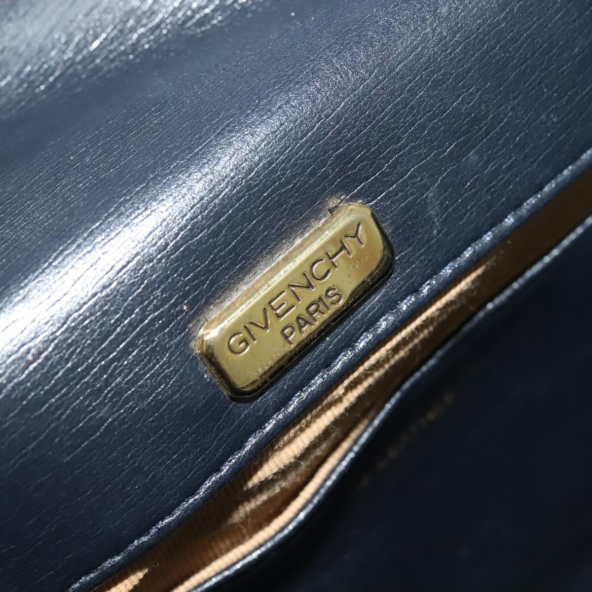 Givenchy Vintage 4G shoulder bag Leather