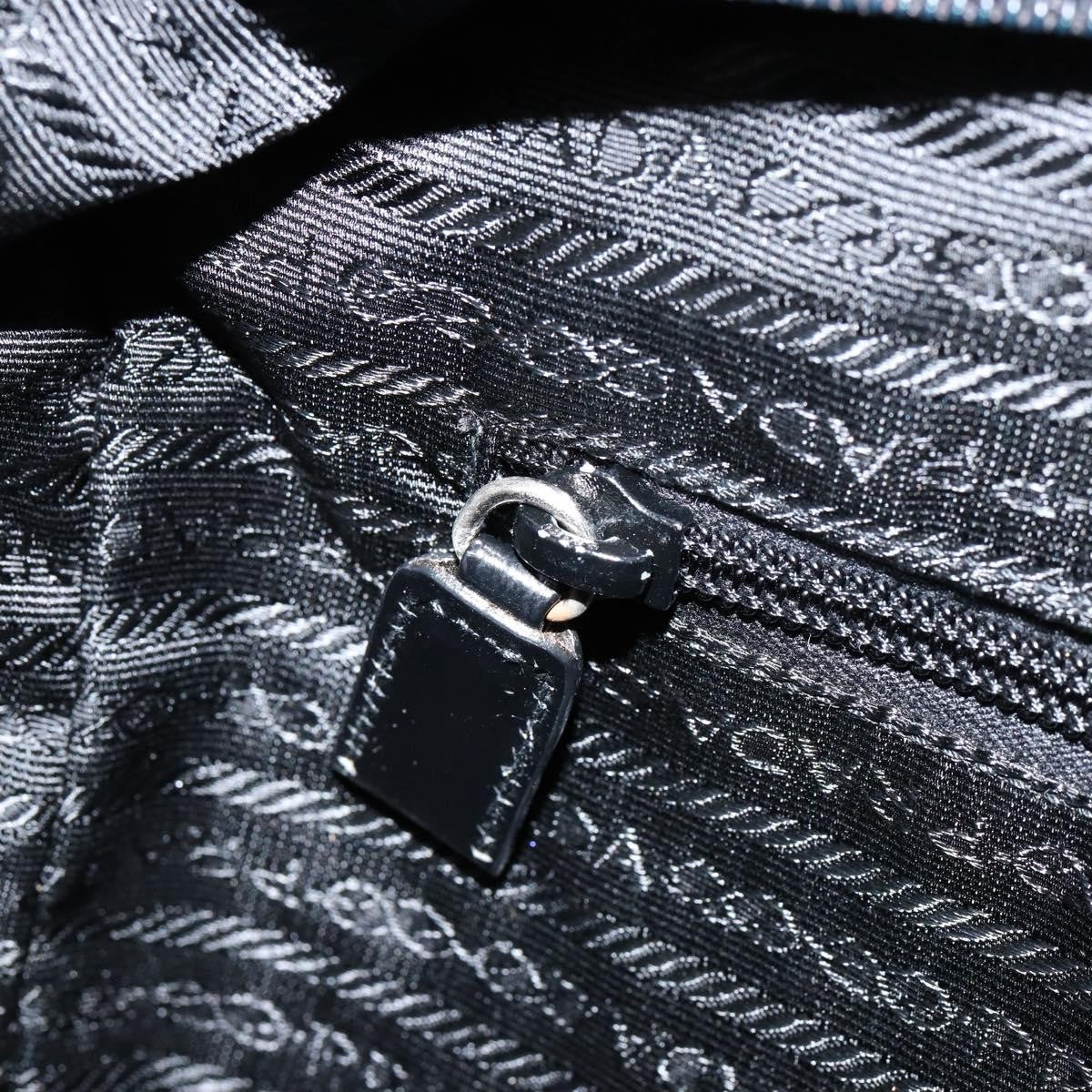 Prada Vintage Zip Handbag Tessuto
