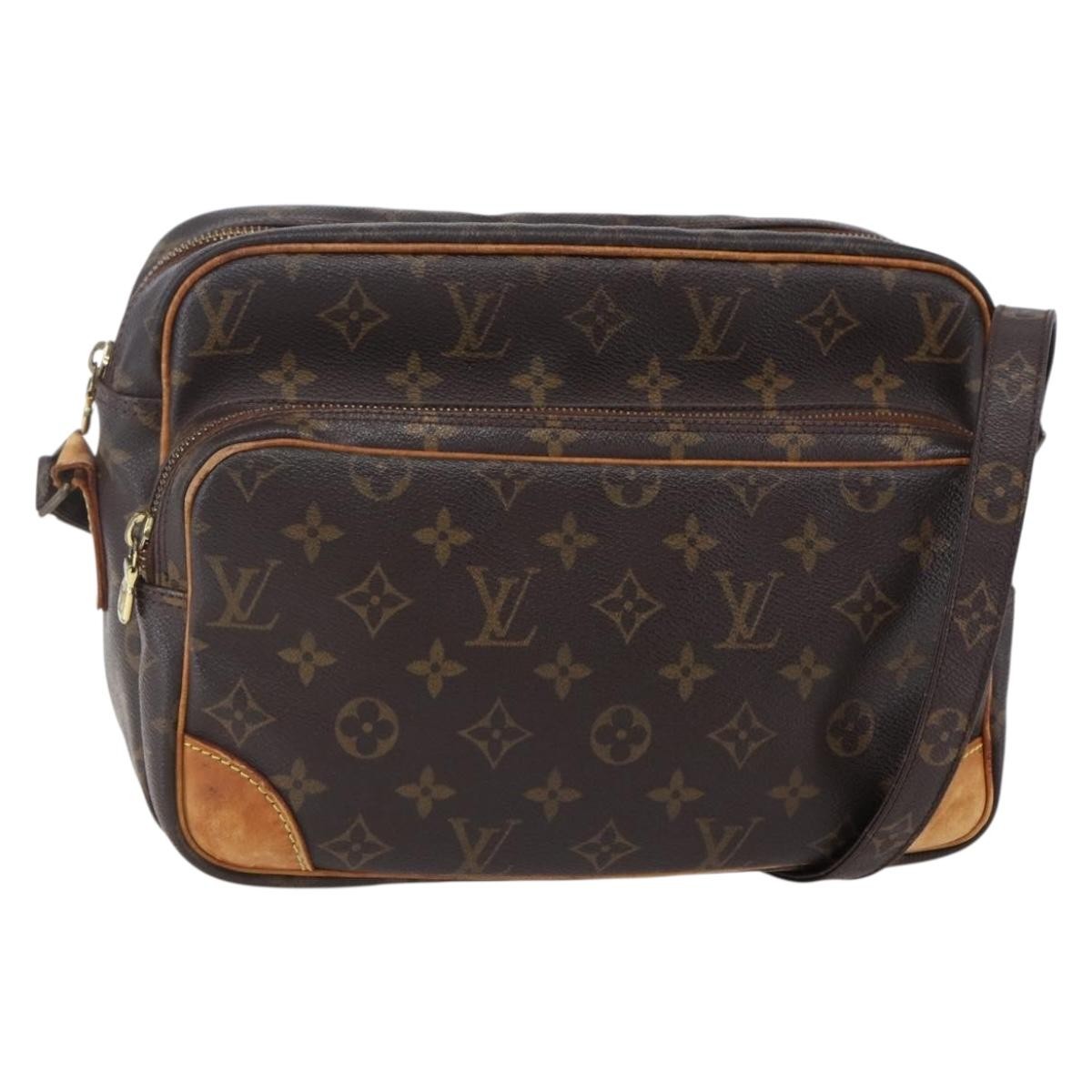 Louis Vuitton Nil Messenger Bag Monogram Canvas