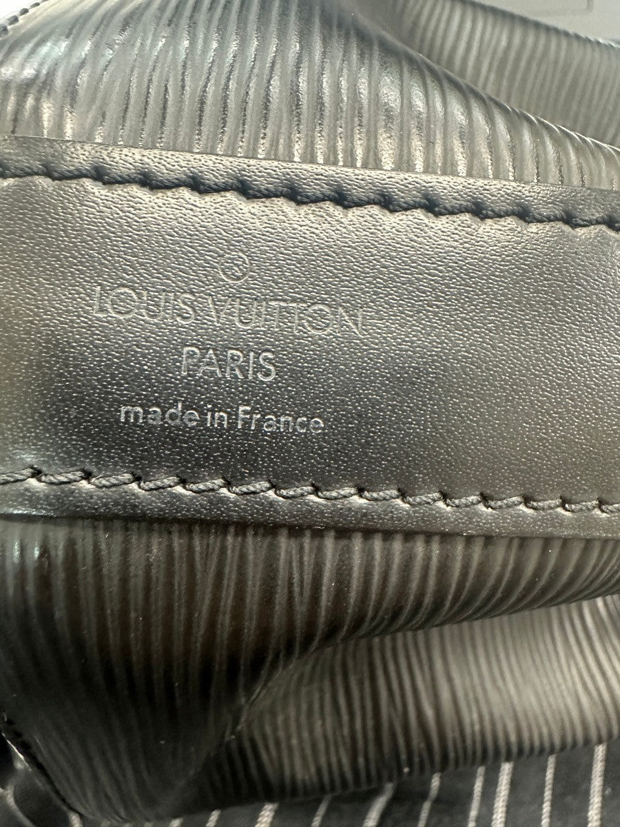 Louis Vuitton Vintage Sac d'Epaule Handbag Epi Leather