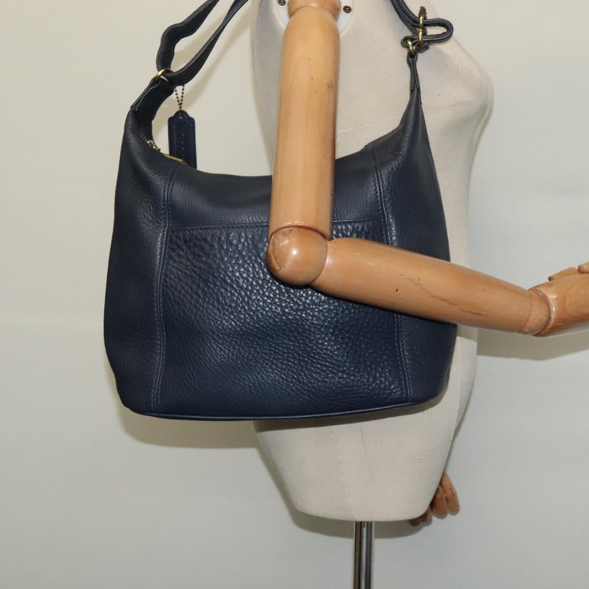 Coach Shoulder bag Leather