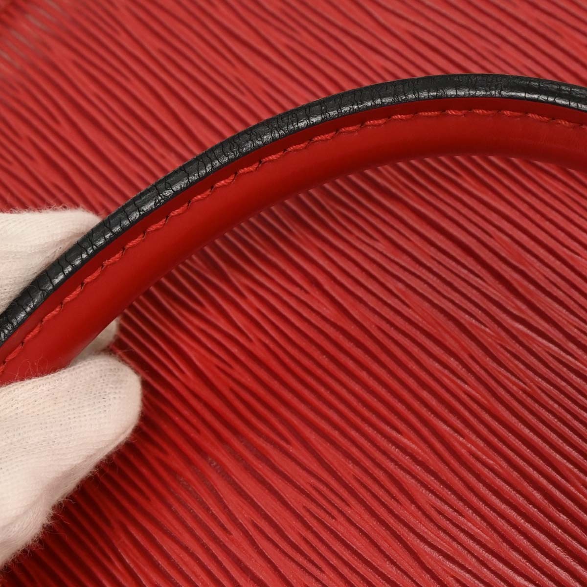 Louis Vuitton Pont Neuf Handbag Epi Leather