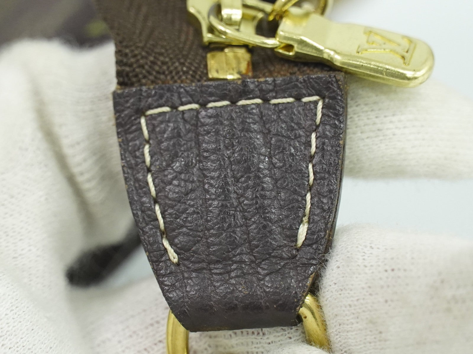 Louis Vuitton Mini pochette accessoire Min Lin Canvas
