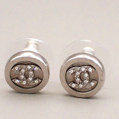 Chanel Vintage Round CC Clip-On Earrings Metal
