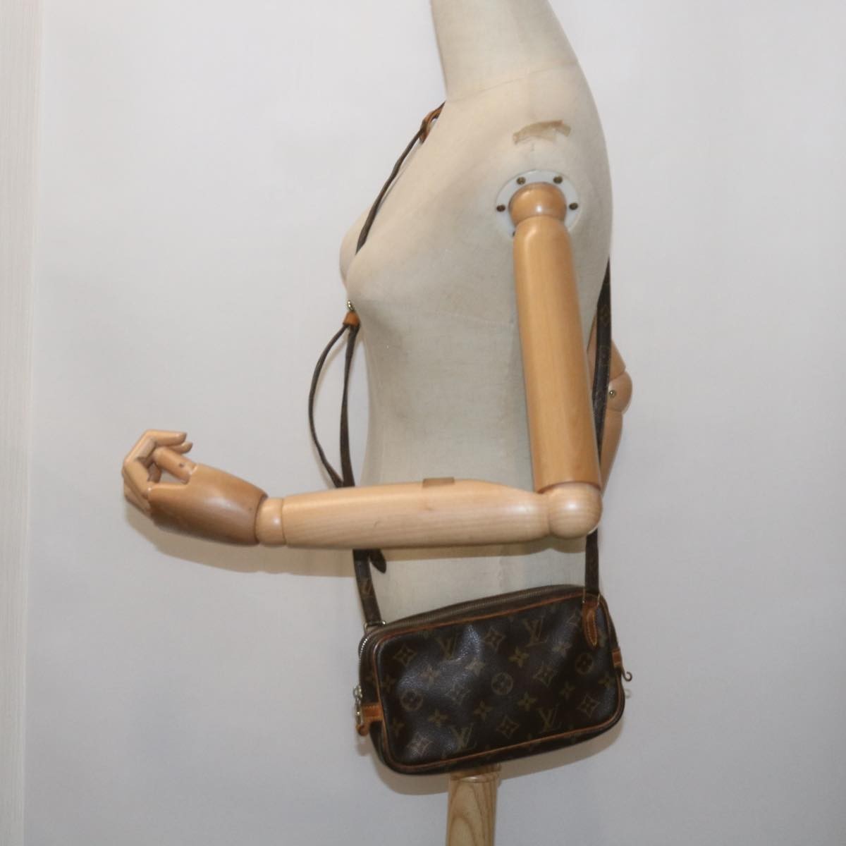 Louis Vuitton Pochette Marly Bandouliere Bag Monogram Canvas