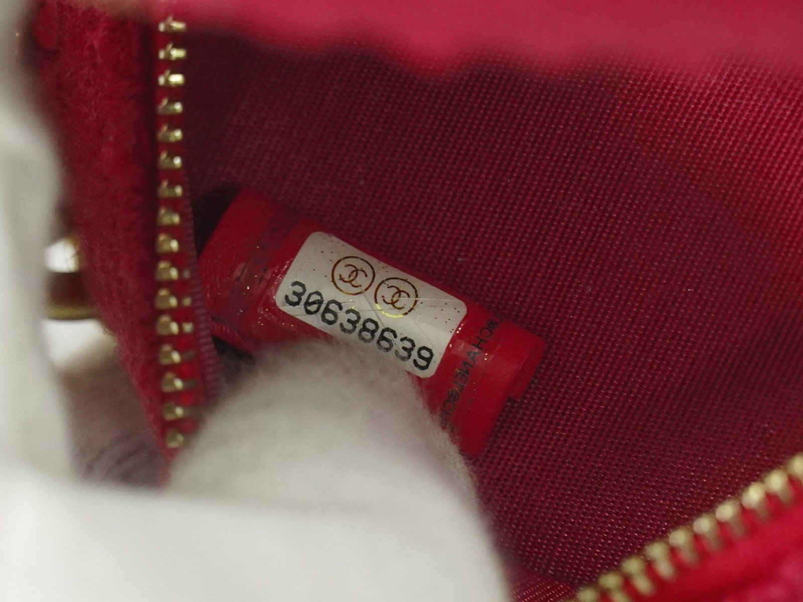 Chanel 19 Round Clutch with Chain Quilted Tweed