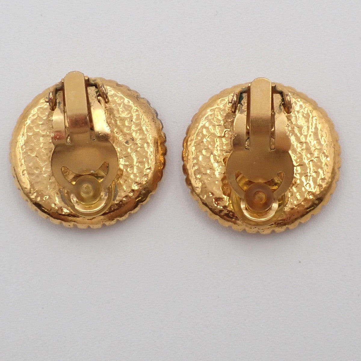 Chanel Vintage CC Round Clip-On Earrings Metal
