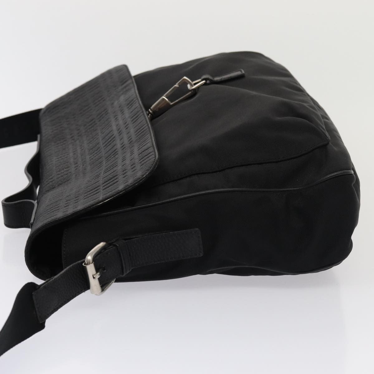 Burberry Vintage Shoulder Bag Nylon