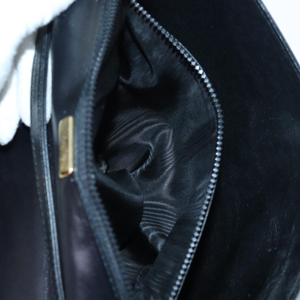 Bally Vintage Shoulder Bag Leather