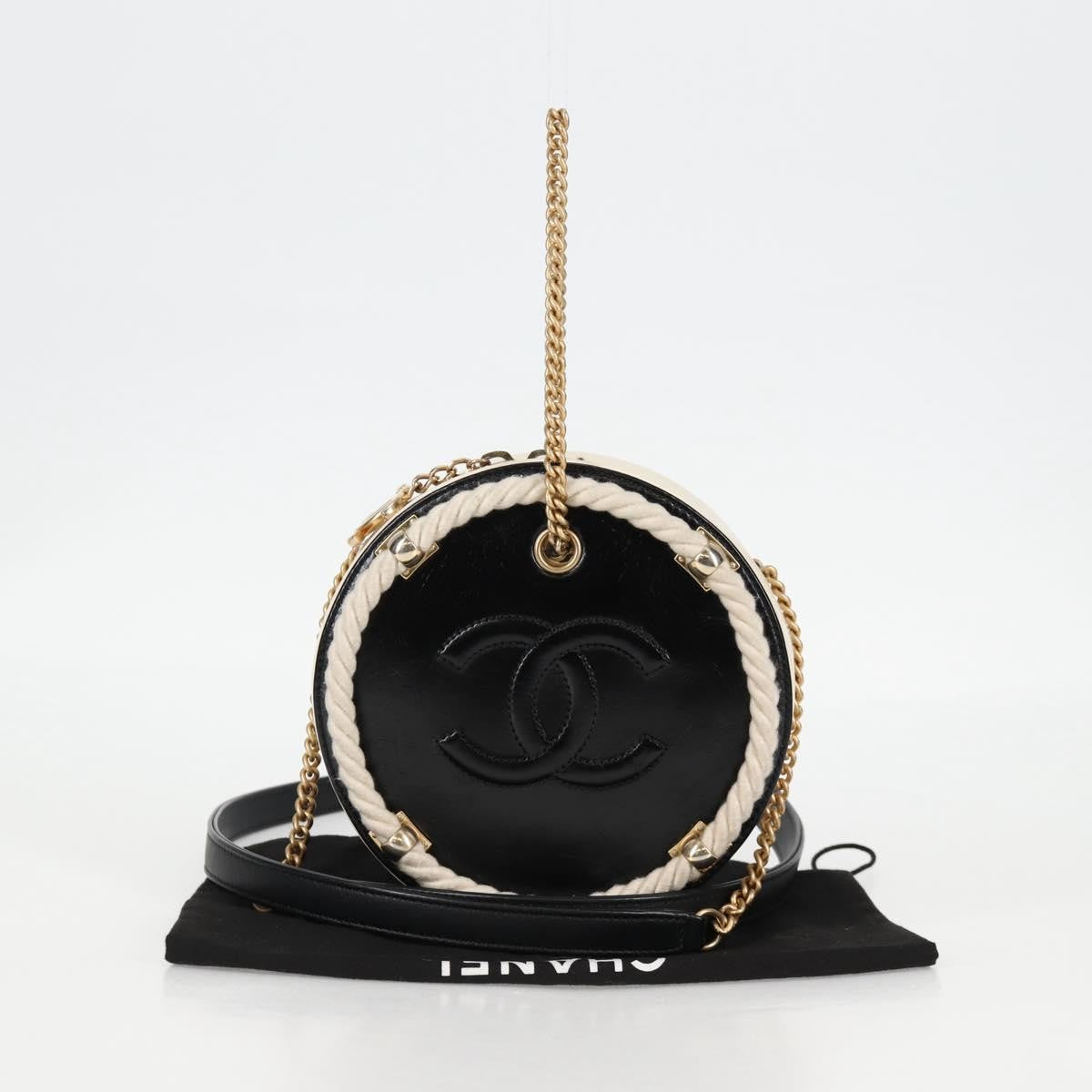 Chanel En Vogue Round Bag Crumpled Calfskin