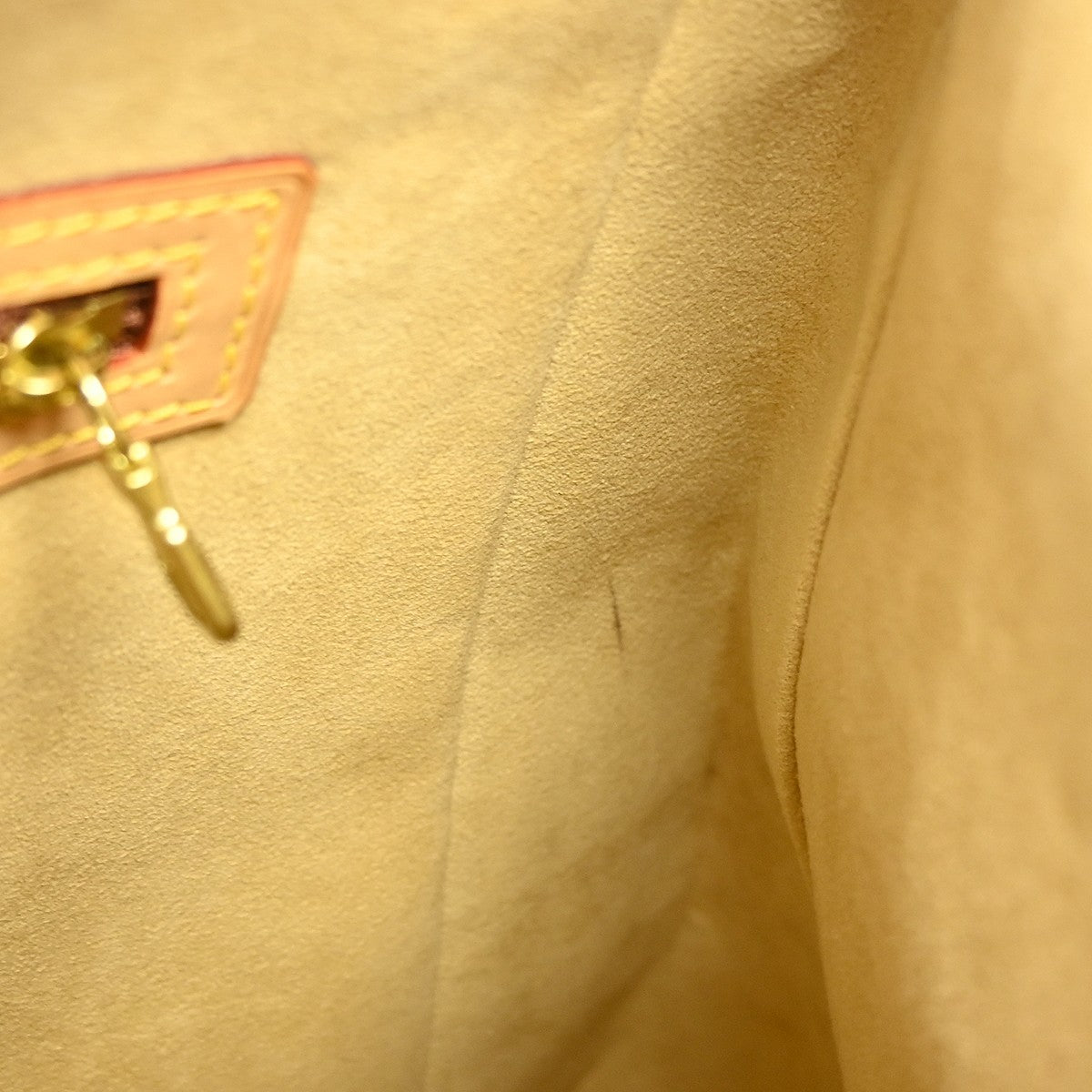 Louis Vuitton Looping Handbag Monogram Canvas