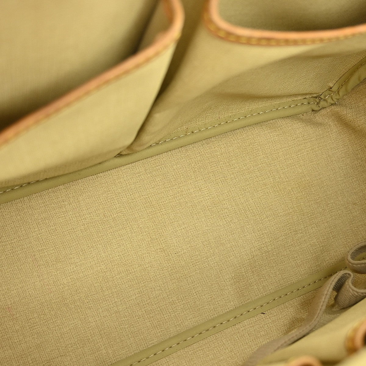 Louis Vuitton Deauville Handbag Monogram Canvas