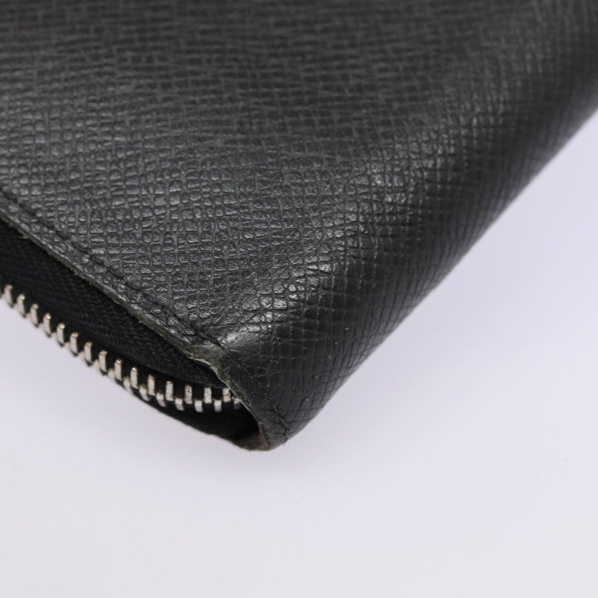 Louis Vuitton Zippy wallet vertical Taïga