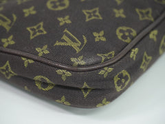 Louis Vuitton Mini pochette accessoire Min Lin Canvas