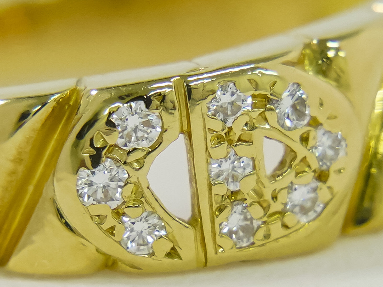 Christian Dior CD ring Yellow Gold and Diamond
