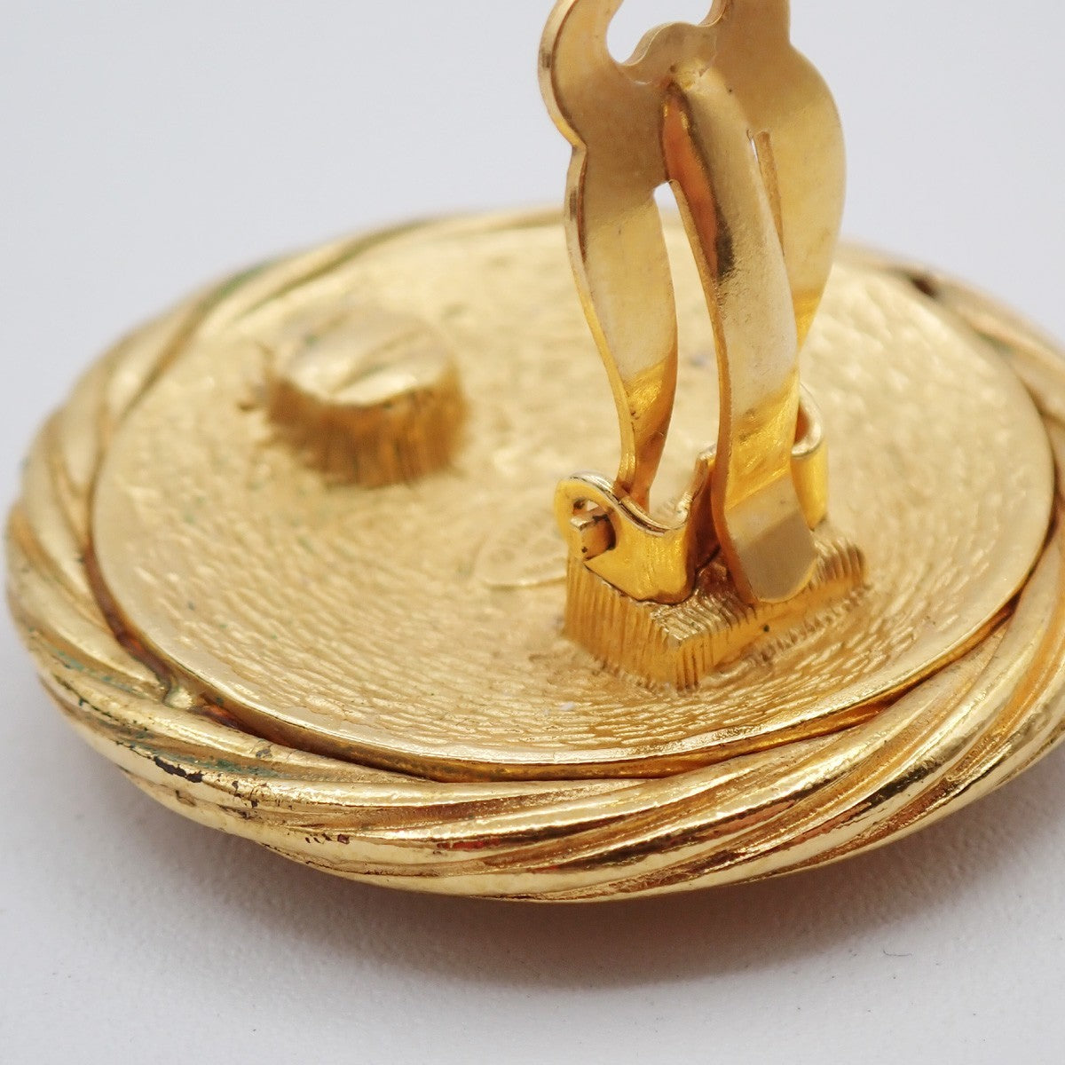 Chanel Vintage Round CC Clip-On Earrings Metal