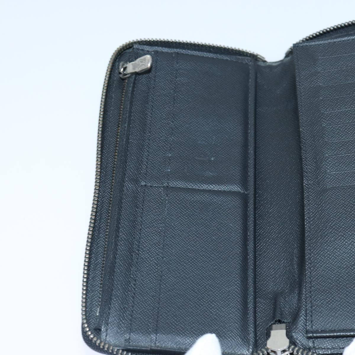 Louis Vuitton Zippy wallet vertical Taurillon Leather