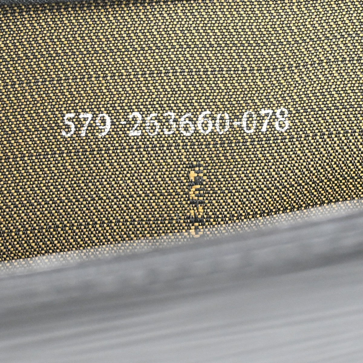 Fendi FENDI Logo Clutch Leather